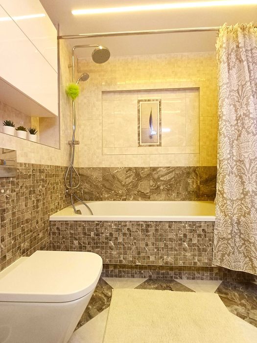 Продажа 2-комнатной квартиры с ремонтом Набережная Победы 48!!