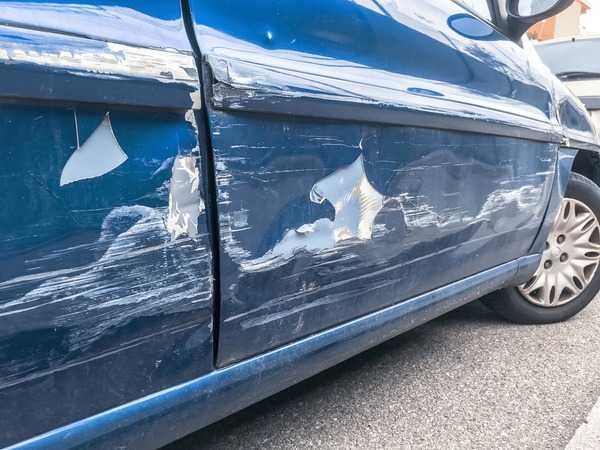 Blacharstwo samochodowe Bydgoszcz wymiana progów błotników konserwacja