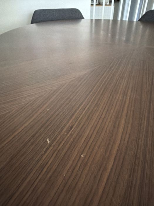Mesa jantar ouval em nogueira cadeiras a parte