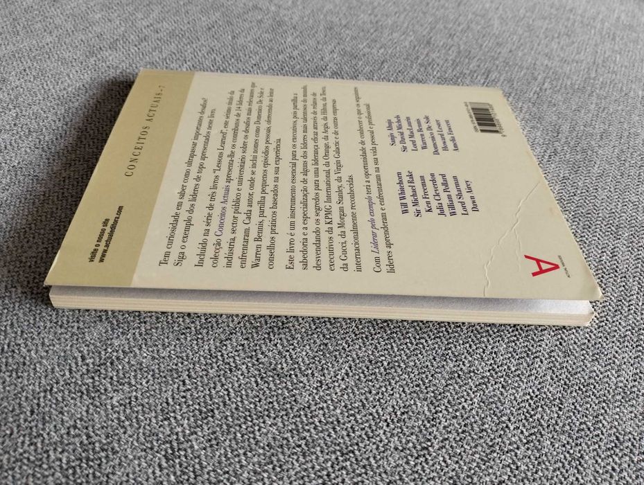 Livro "Liderar pelo exemplo" de Lessons Learned