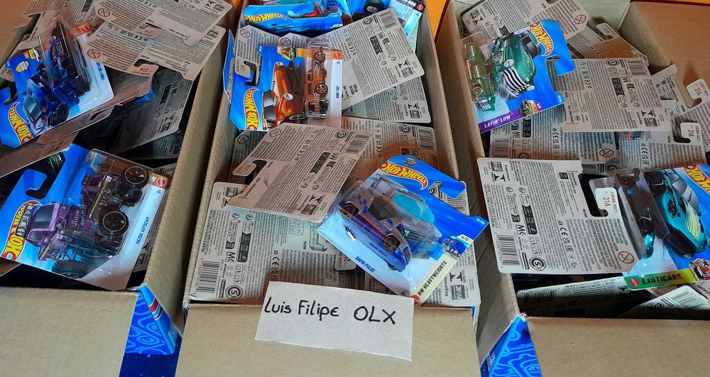 Lotes 40 HOTWHEELS *Sortidos*