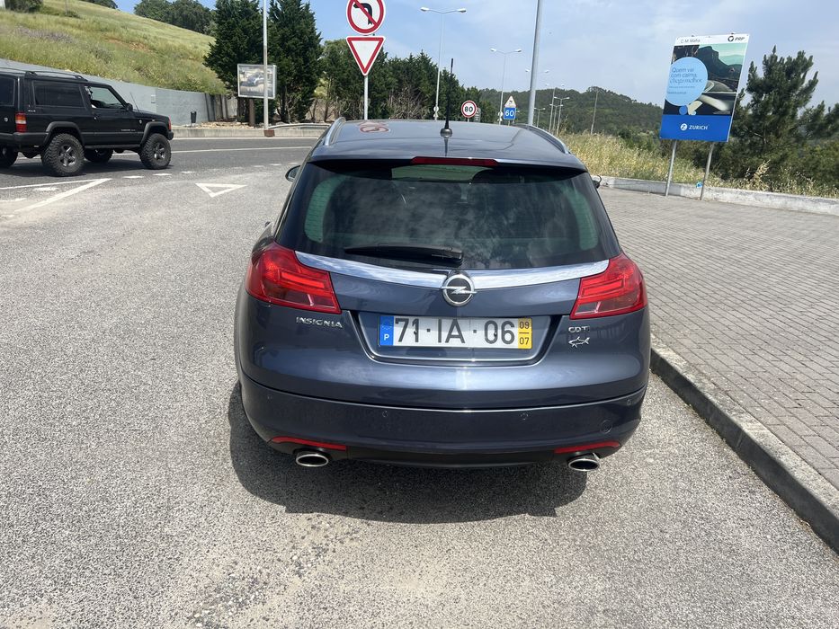 Opel insignia   2.0  cdti.  Full extras