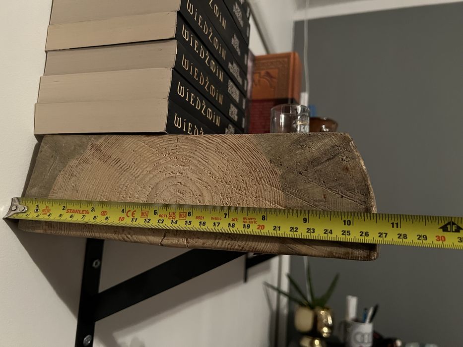 Półka scienna masywna z grubego litego drewna