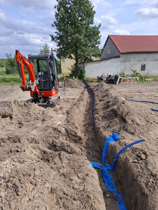 Usługi minikoparką, wozidłem budowlanym