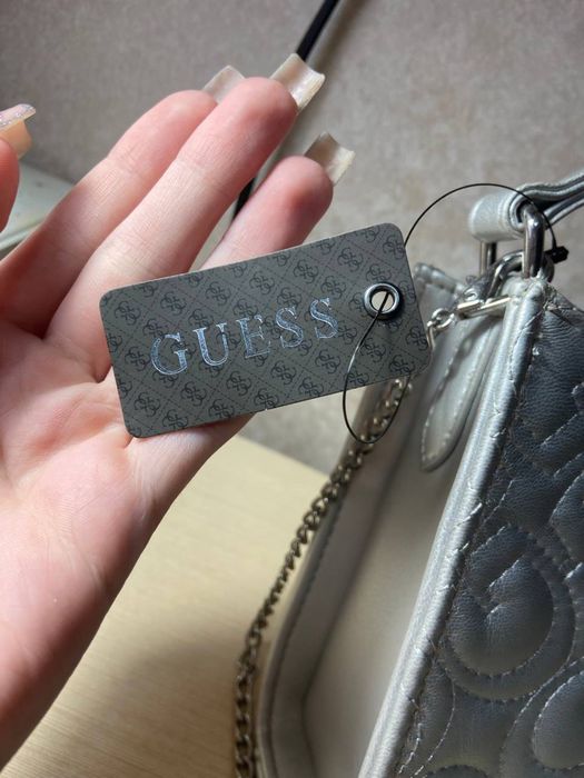 Продам сумку guess