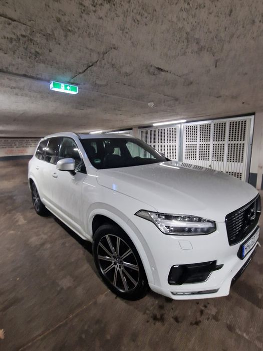 Sprzedam Volvo XC90, rok 2016 – uszkodzony silnik