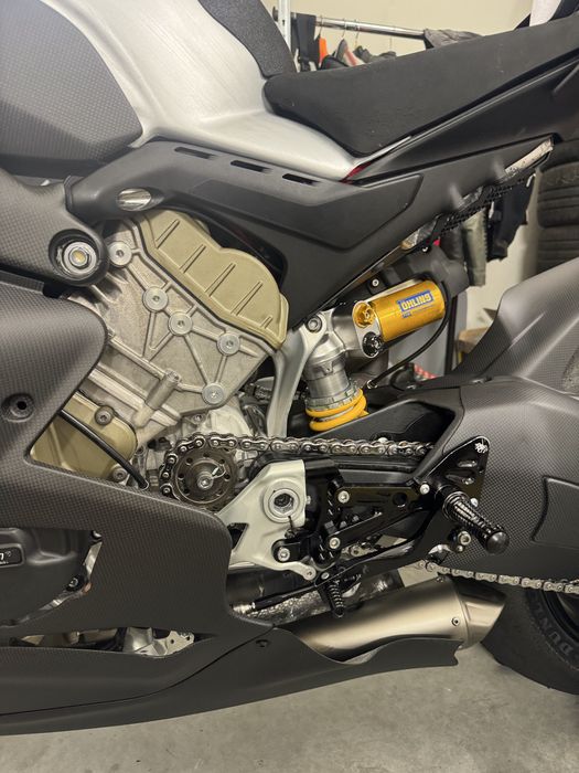 Ducati v4 torowe