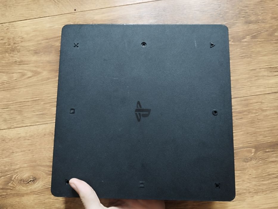 Sony PlayStation 4 Slim на 1 tb