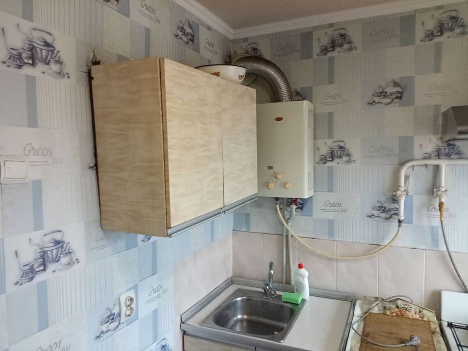 Сдается 2х ком кв. ЖД ост. Школьная 3.3 Кирпичный дом. Аккуратная.