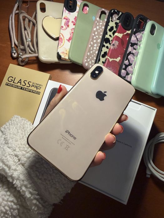IPhone XS Dourado 64GB