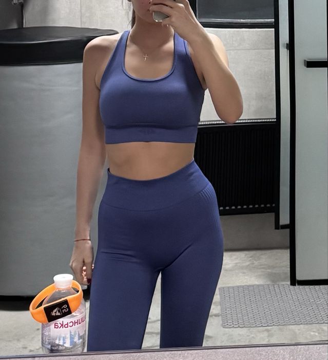 Жіночий костюм для тренувань