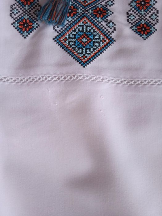 Вишитий комплект