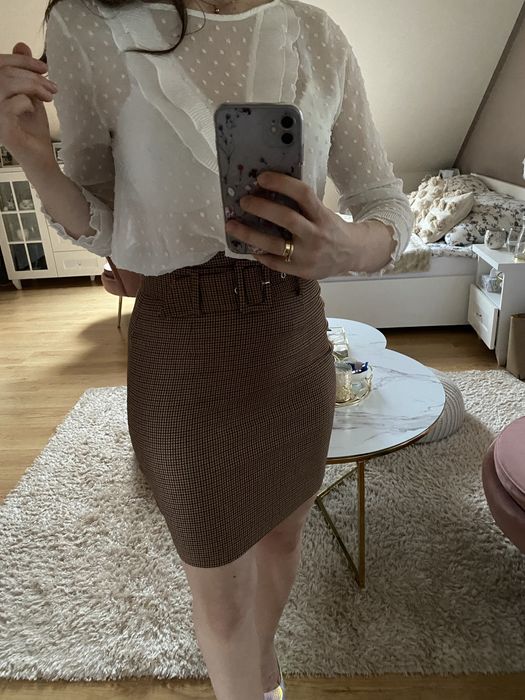 Spodnica 34 amisu w kratke z paskiem