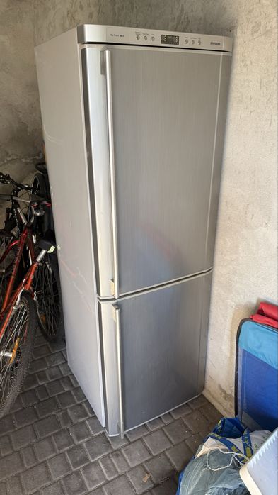 Lodowka Samsung RL33EAMS - bardzo ladna - wada