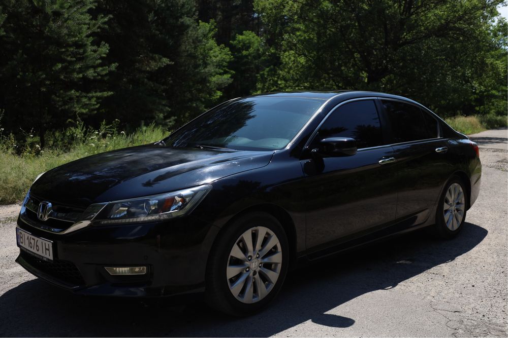 Продам Honda Accord 2014 года, 2.4 газ/бензин
