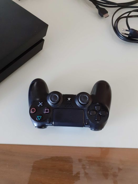 Playstation 4 Console