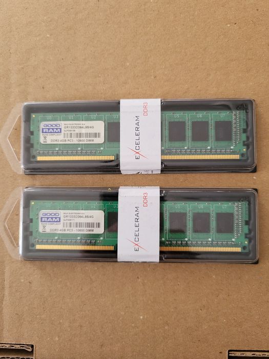 комплект оперативної пам'яті DDR3 4GB PC3 - 10600 DIMM