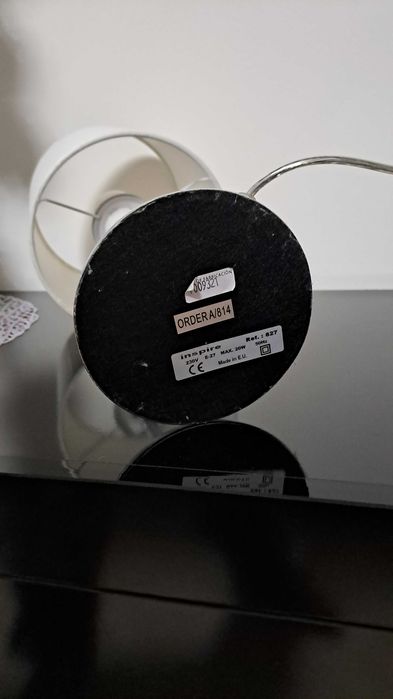 Candeeiro decorativo K - Ligthing e um outro da marca Inspire