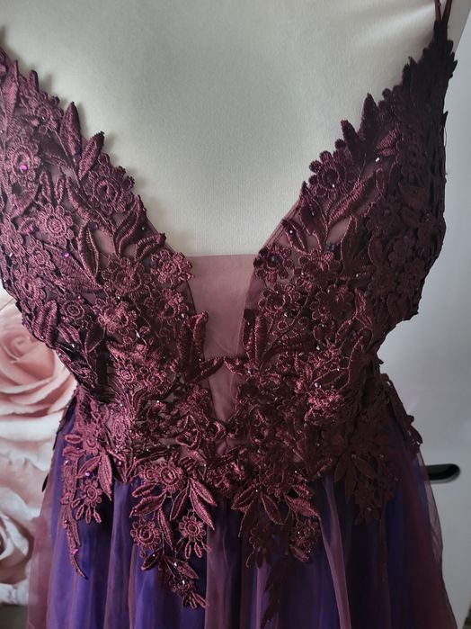 Tiulowa sukienka balowa maxi, 40, 46, 52