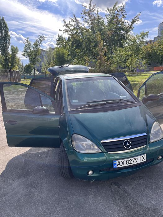 Mercedes-Benz a160