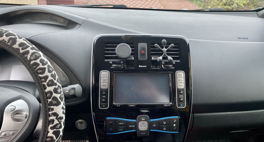 Нісан ліф, nissan leaf, електрична машина нісан