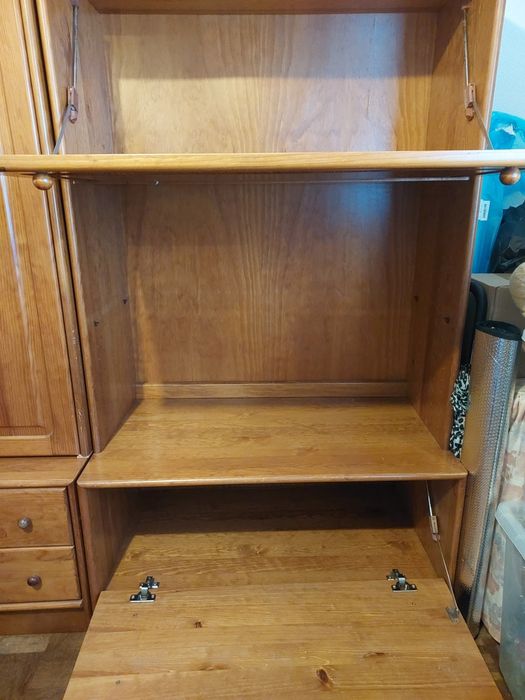 Móvel de Madeira maciça