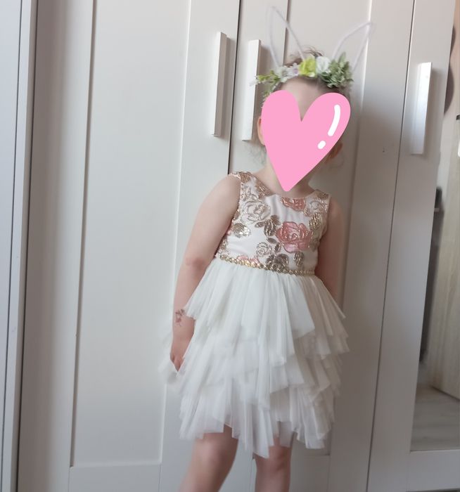 Prześliczna sukienka dla małej księżniczki