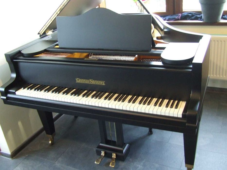 Fortepian Grotrian Steinweg mod 160 po renowacji, czarny