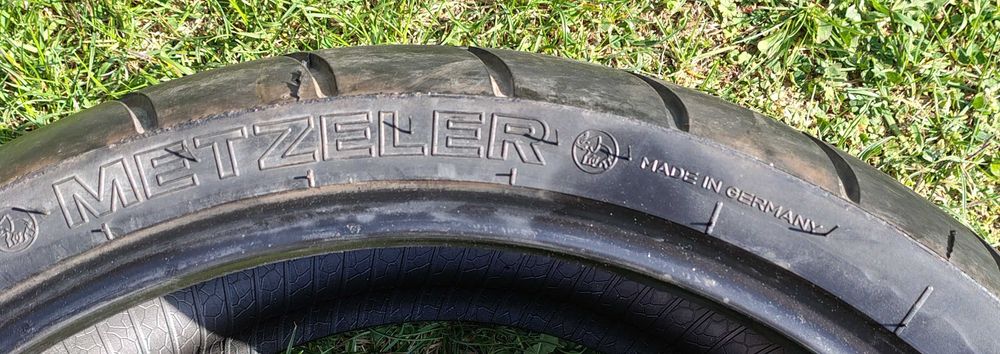Opona Metzeler 260/40V R18