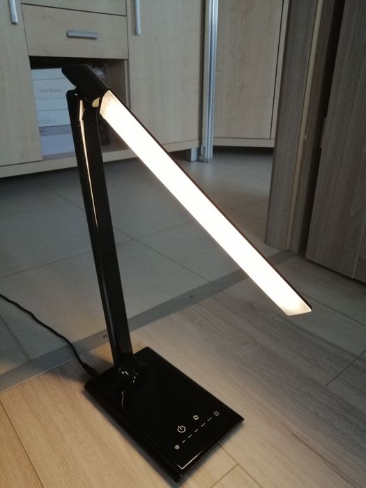 Lampka LED firmy Livarno.