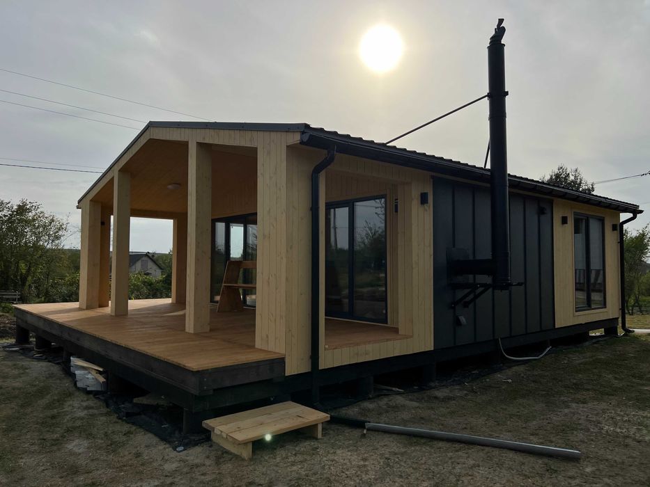 Каркасний будинок 52 м2 з терасою. Фундамент та меблі під ключ