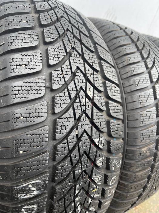Шини б/у 205/55 r16 Dunlop зима (стан нових 8мм)