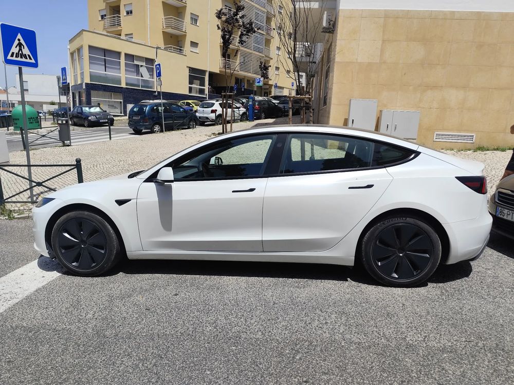 Tesla Model 3 Tração Traseira