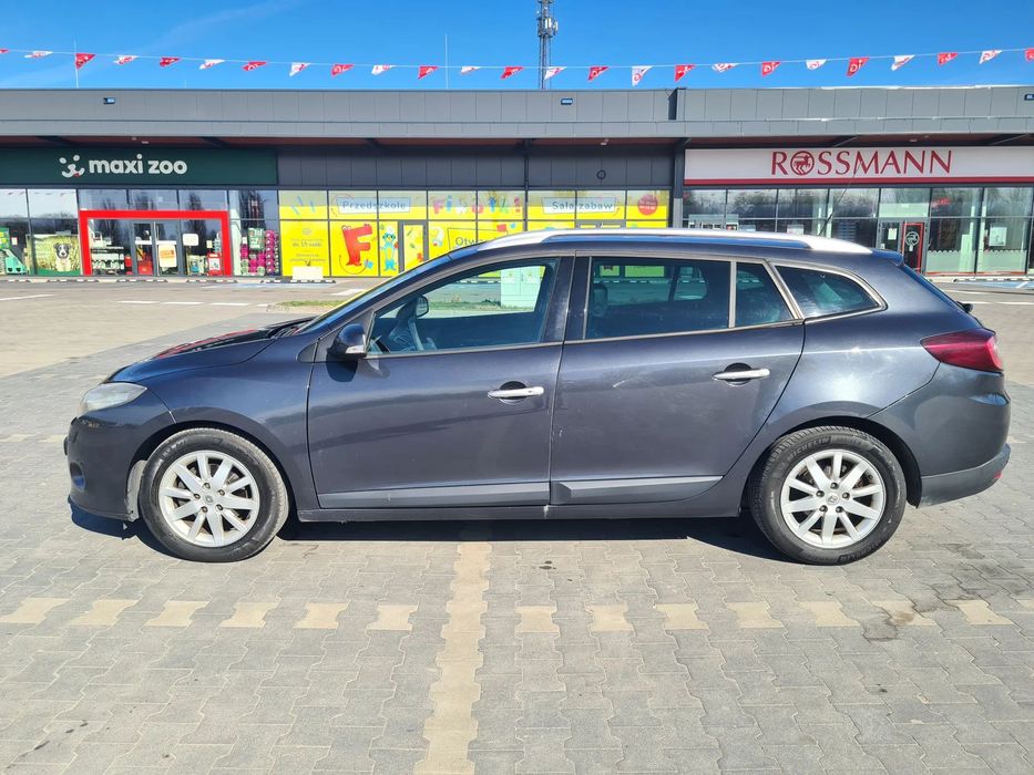 Renault Megane 1.9dCi 130KM Dynamique rata 199pln OC do 01.2027 przegląd do 04.2027