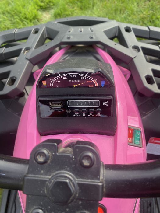 Квадроцикл дитячий на акамуляторі