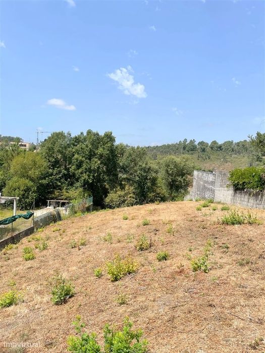 Terreno para Construção com Projeto Aprovado, localizado a beira da N2