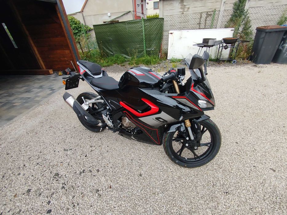 QJMOTOR rsk125 na kat B