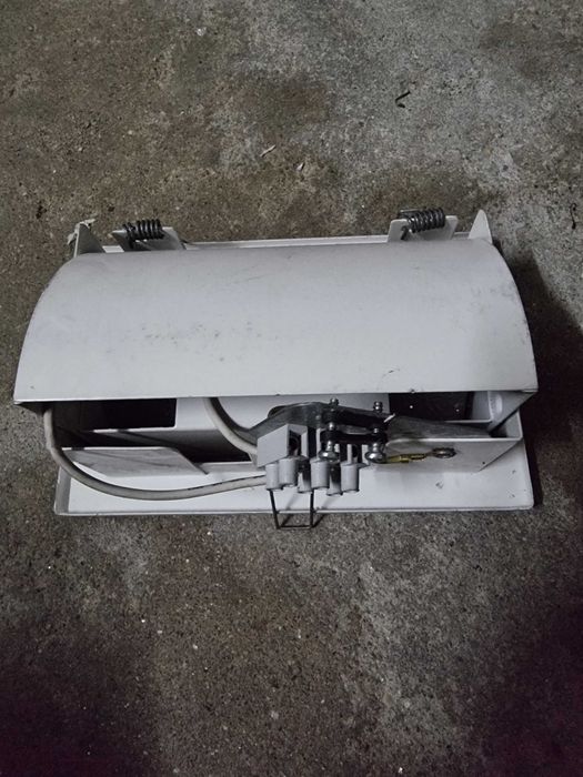 Adjustable Recessed Lighting64585425764226121