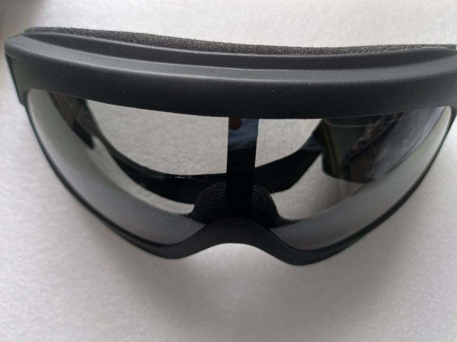 Очки защитные зеркальные.