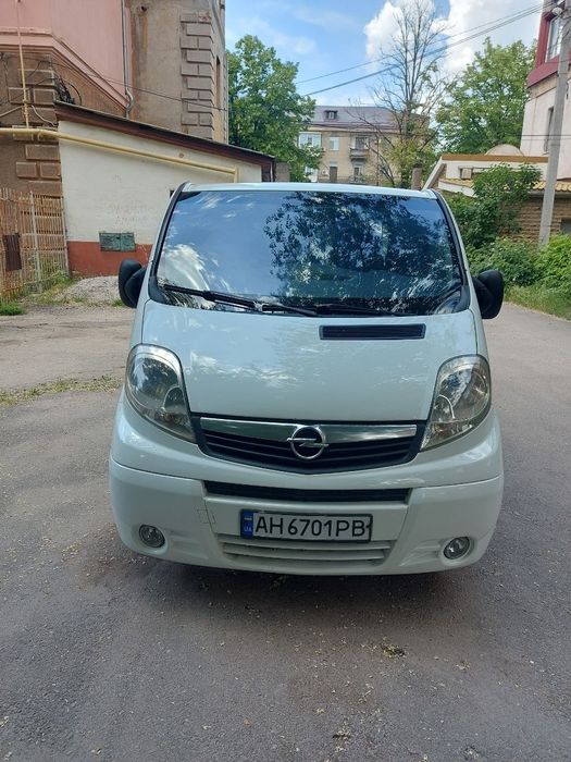Продам Opel Vivaro  2012 року