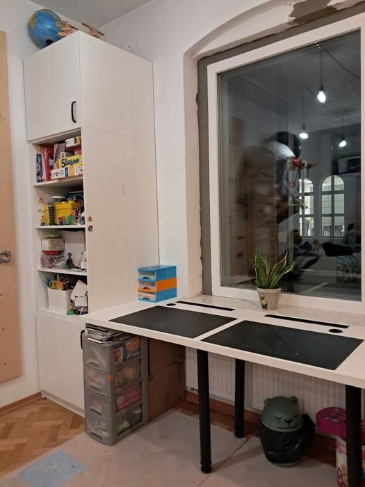 Biurko podwójne i regał