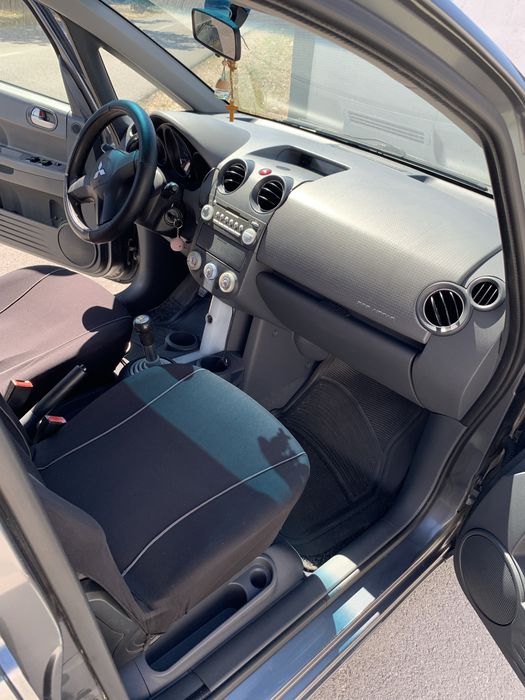 Mitsubishi Colt 1.1 / GPL e Gasolina foto 3