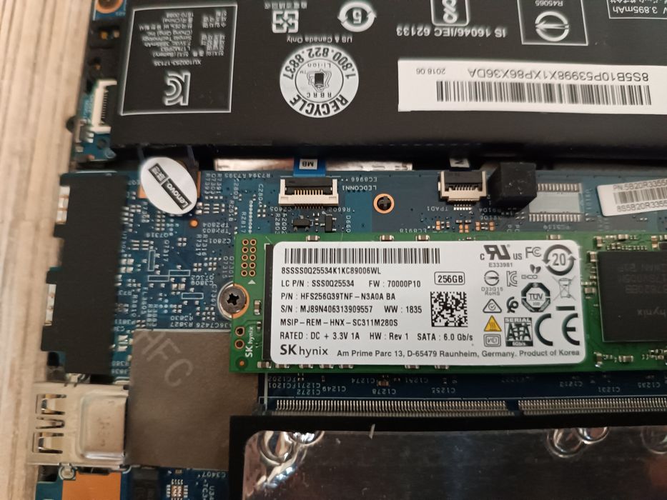 Ноутбук Lenovo V130-15IKB/i5-7200U/8Gb DDR4/256M2/15.6"/ліцензія Win10