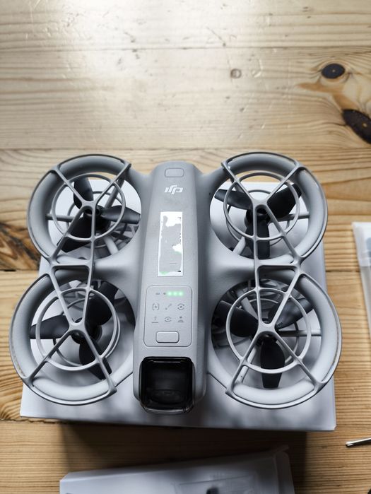 Dron DJI  Neo zestaw 2 bat hub