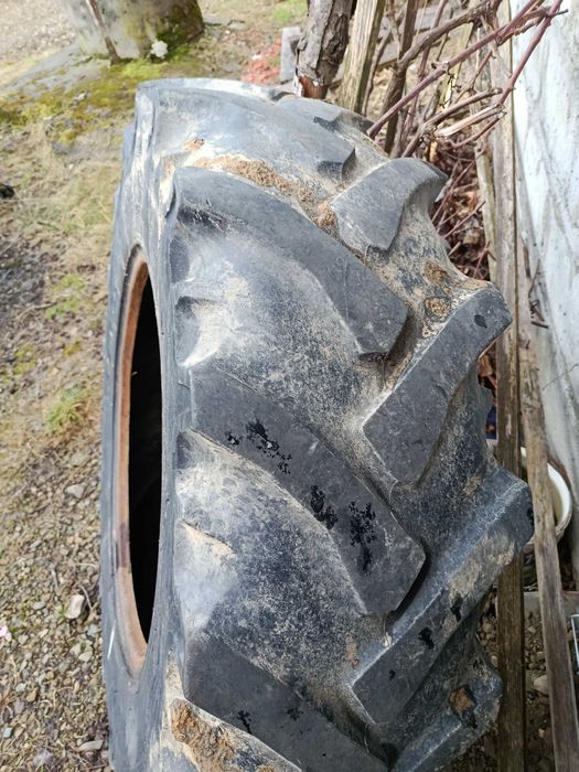Opony 13.6 R24 GooD/YEAR