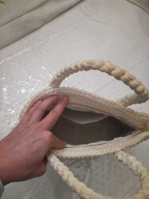 Carteira branca sem fecho