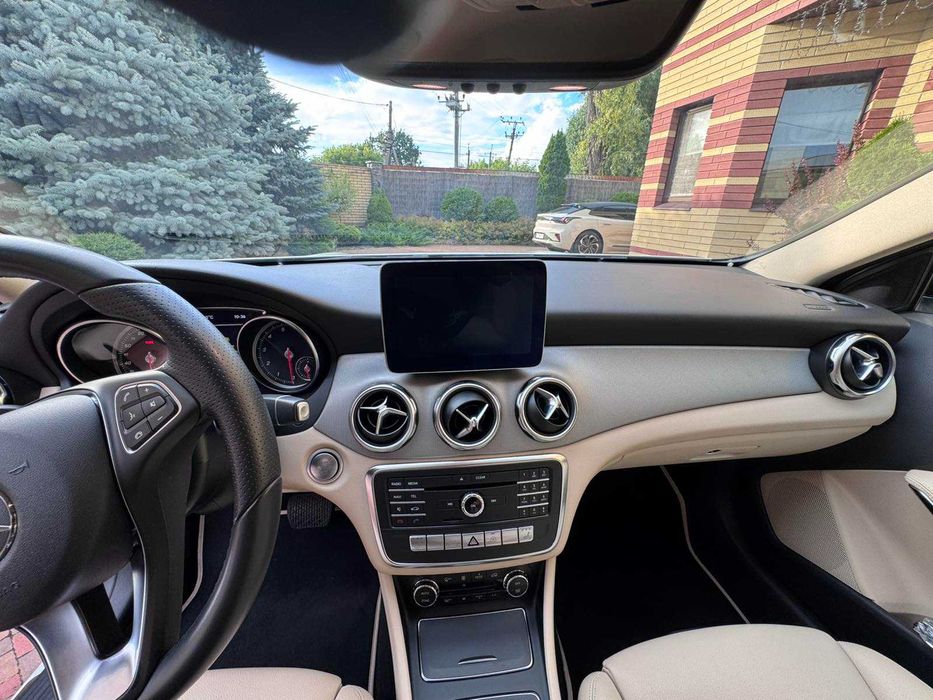 Продам авто Mercedes GLA250 2018 модельний рік