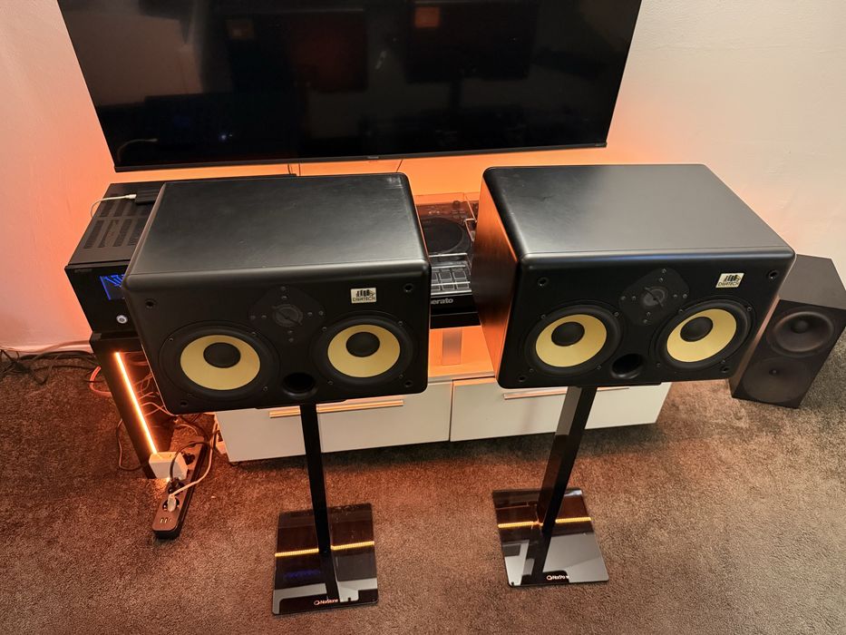 Monitory studyjne Kolumny Focal Divatech MC 26