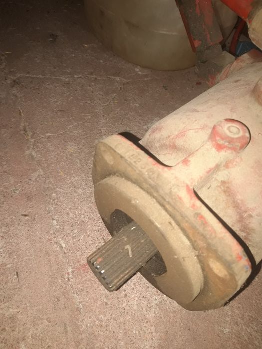 1620 pompa hydrauliczna 1420 kombajn 1440 case 1460, 1480 seria 1640