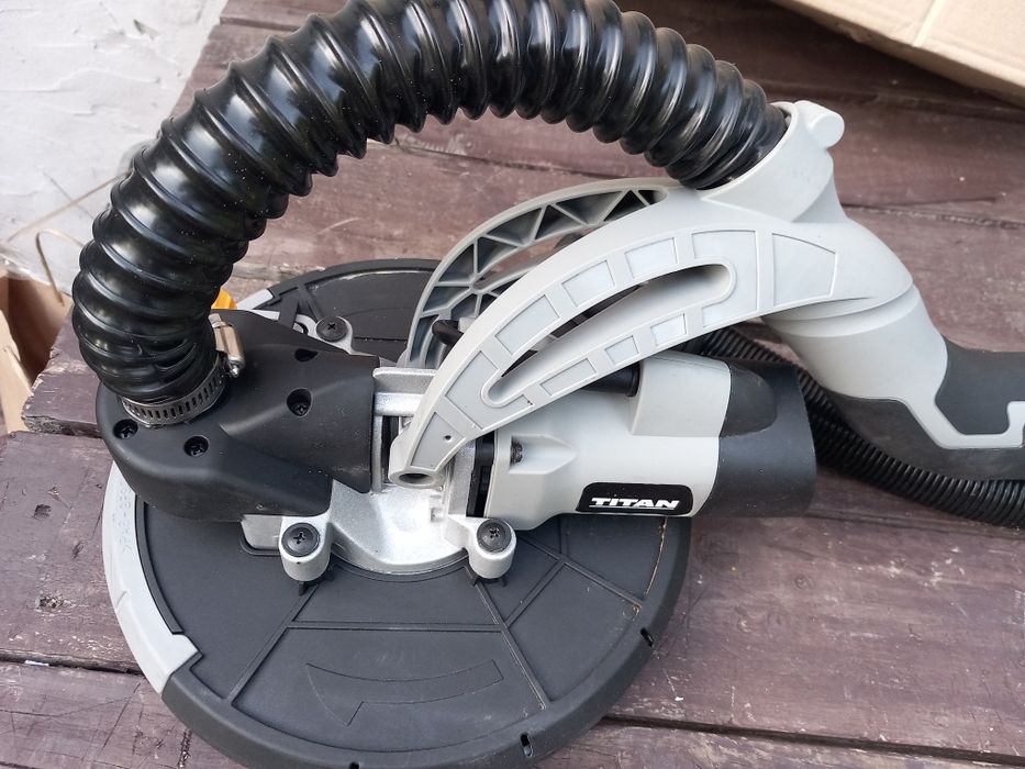 Szlifierka do gipsu sieciowe Titan 710 W 240 V